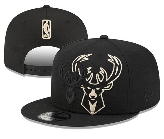 Milwaukee Bucks Snapback Cap 23C 004