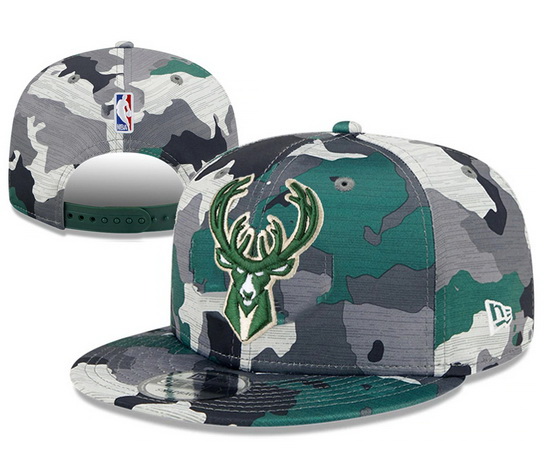 Milwaukee Bucks Snapback Cap 23C 010