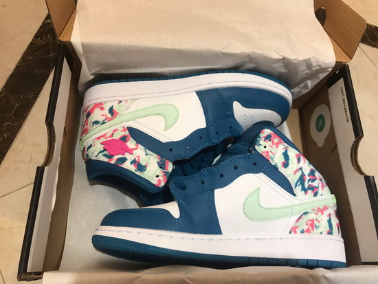 Women Air Jordan 1 Mid SE Flowers Basket Ball Shoes