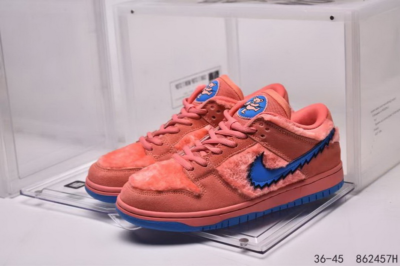 Nike SB Dunk Low AAA Women Shoes 051