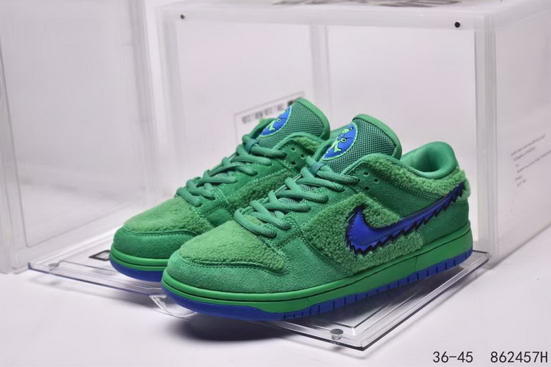 Nike SB Dunk Low AAA Men Shoes 054