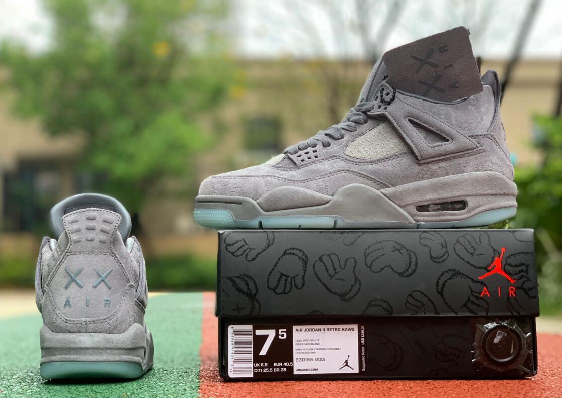 Air Jordan 4 Retro Kaws