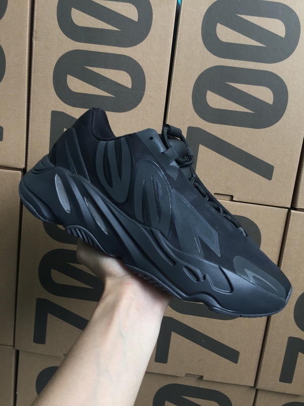 Yeezy 700 VN Men Shoes 004