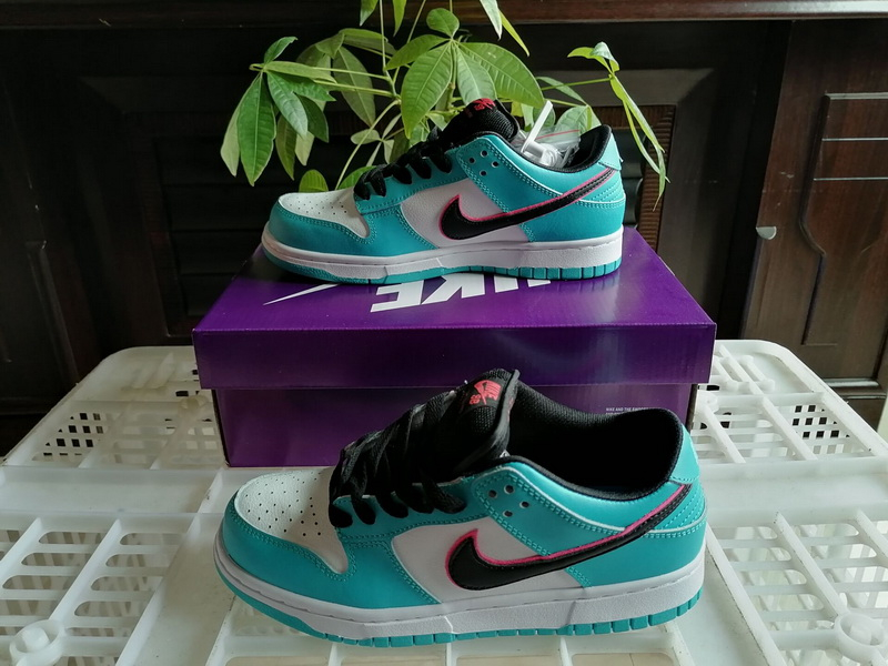 Nike SB Dunk Low Women Shoes 516