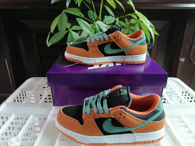 Nike SB Dunk Low Women Shoes 543