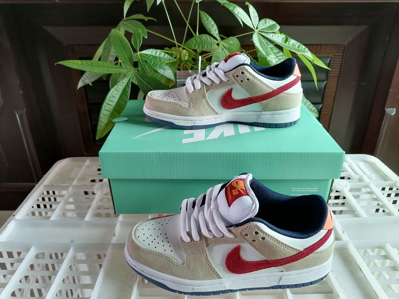 Nike SB Dunk Low Women Shoes 553