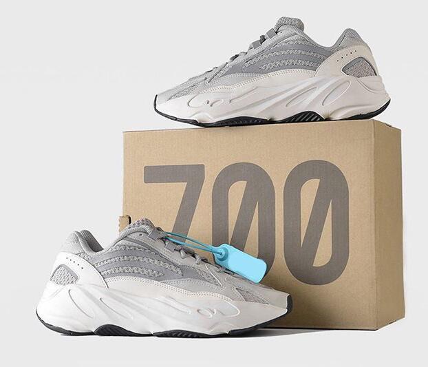 Yeezy 700 Men Shoes 007