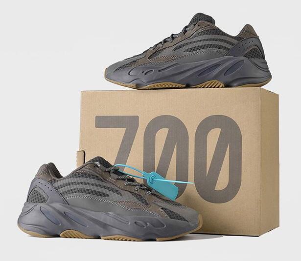 Yeezy 700 Men Shoes 009