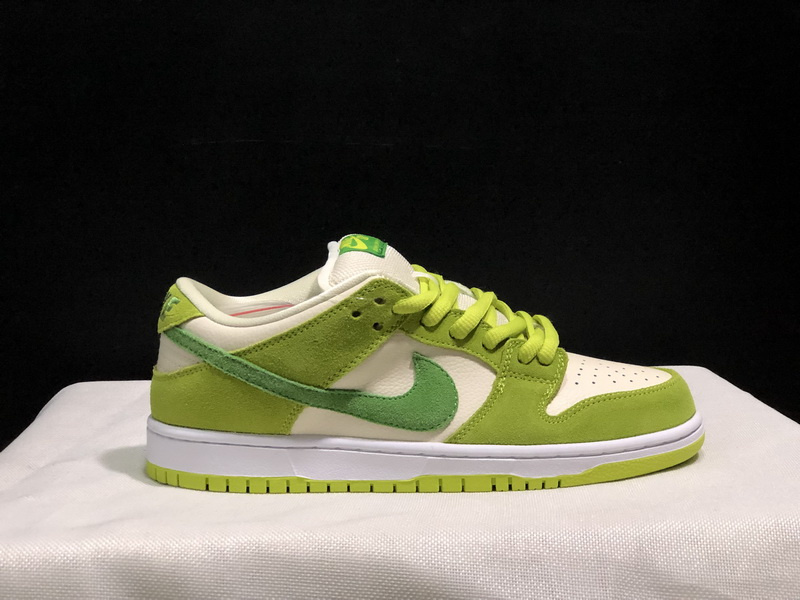 Nike Dunk Low Men Shoes 233 07