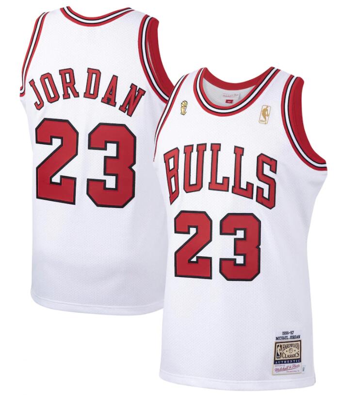 Men's Mitchell & Ness Michael Jordan White Chicago Bulls 1996-97 Hardwood Classics Authentic Player 